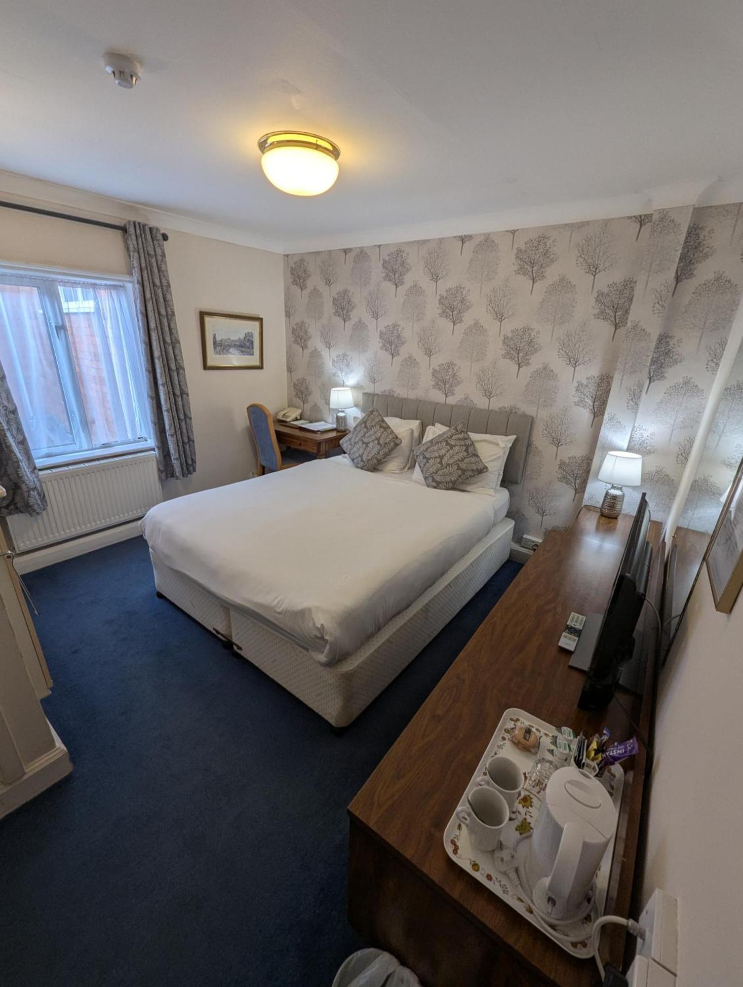 The Walnut Tree Hotel 브리지워터 외부 사진