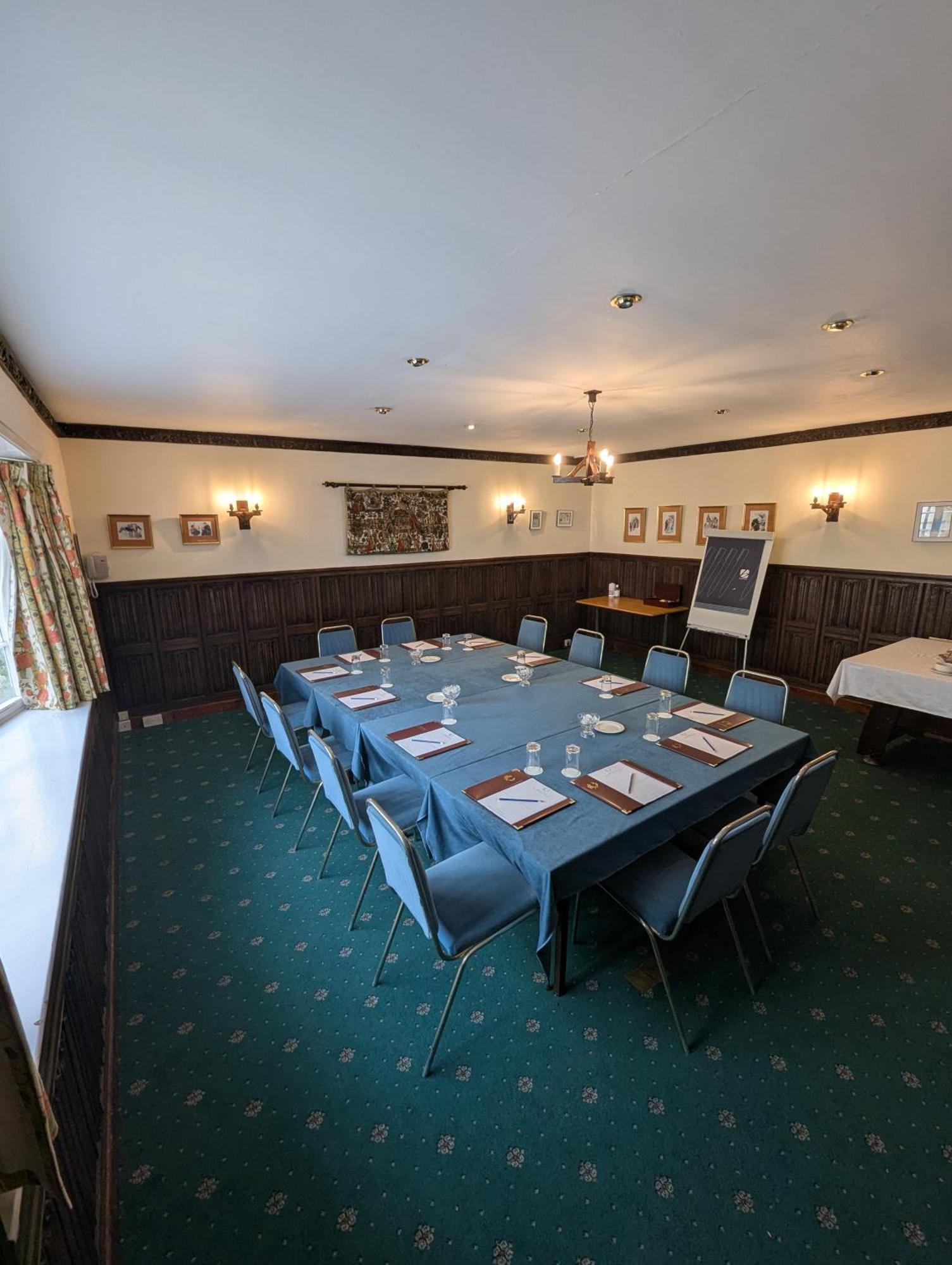 The Walnut Tree Hotel 브리지워터 외부 사진