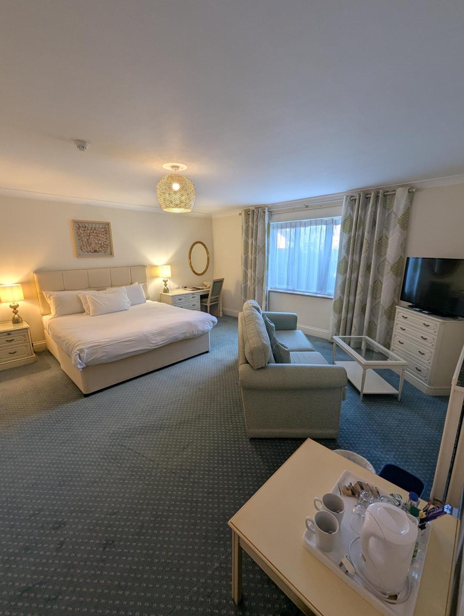 The Walnut Tree Hotel 브리지워터 외부 사진