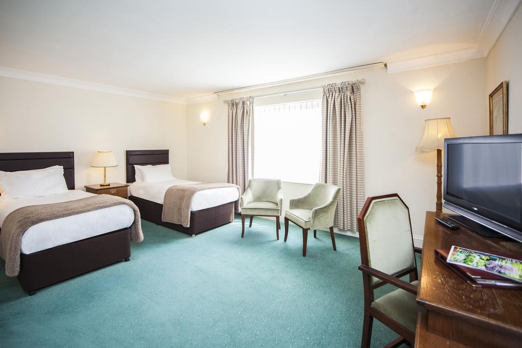The Walnut Tree Hotel 브리지워터 외부 사진