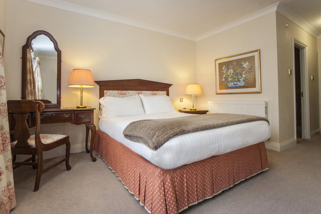The Walnut Tree Hotel 브리지워터 외부 사진