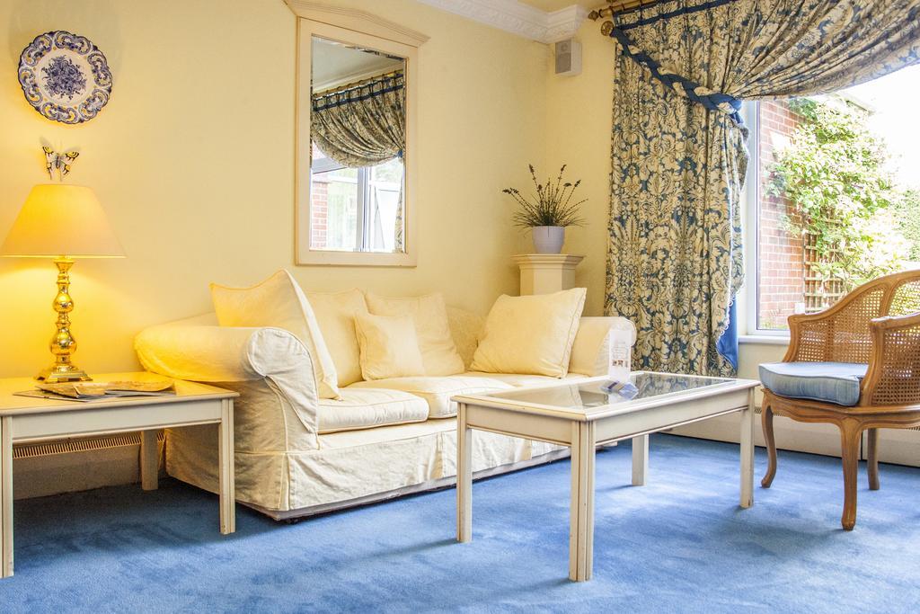 The Walnut Tree Hotel 브리지워터 외부 사진