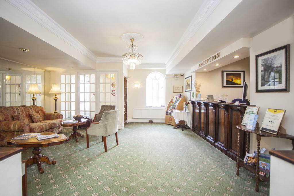 The Walnut Tree Hotel 브리지워터 외부 사진