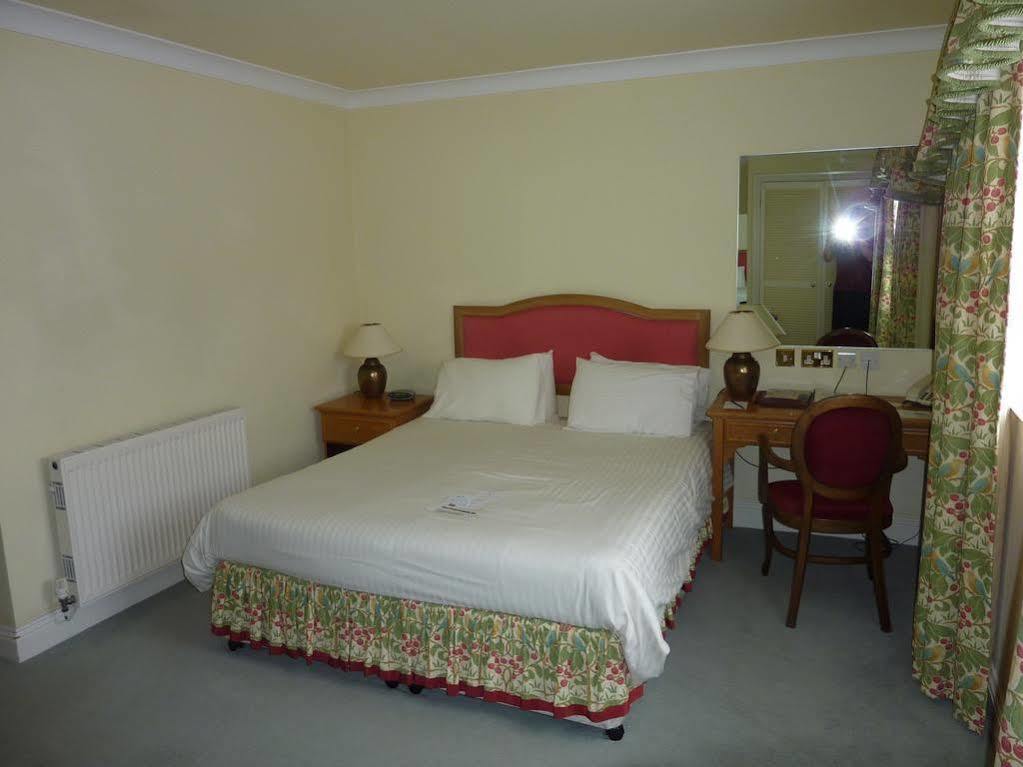 The Walnut Tree Hotel 브리지워터 외부 사진