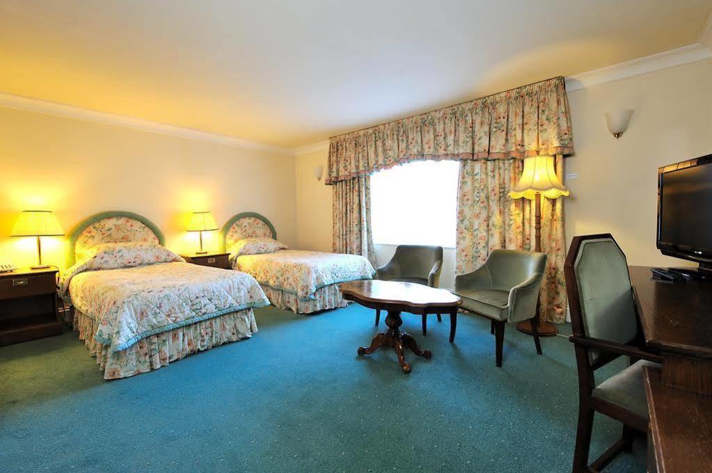The Walnut Tree Hotel 브리지워터 외부 사진